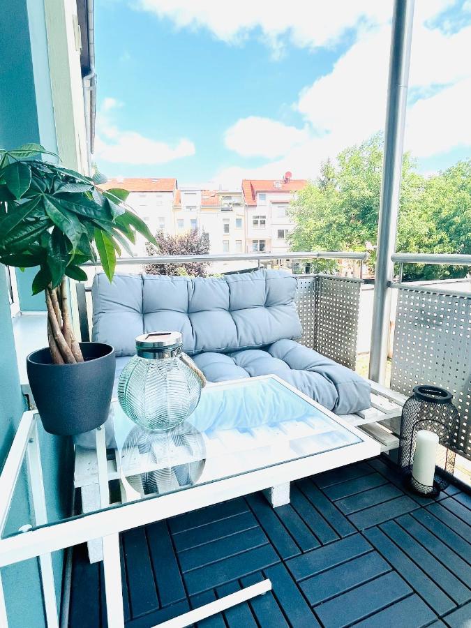 Renoviertes Apartment In Zentraler Lage - Wlan, Smart-Tv, Kuche, Balkon Und Queensize-Bett Fur 4 Gaste Erfurt Ngoại thất bức ảnh